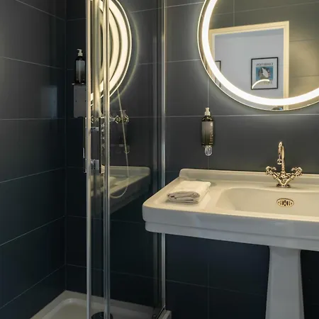 Hotell D'angleterre 2*