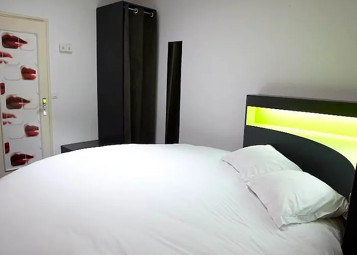 호텔 앙글르테르 2*